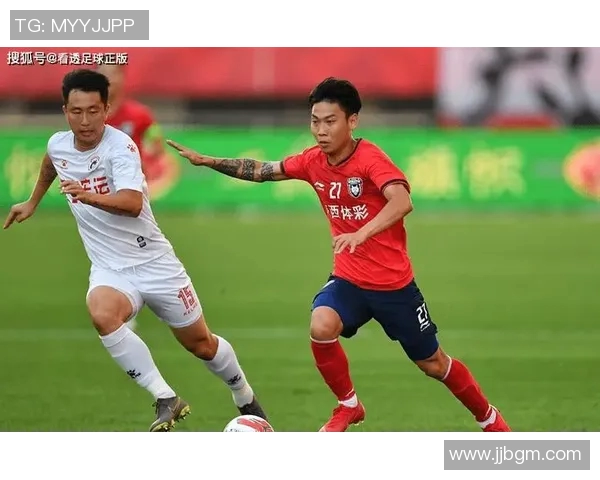 武汉足球队的阵地战体系解析与战术创新探讨