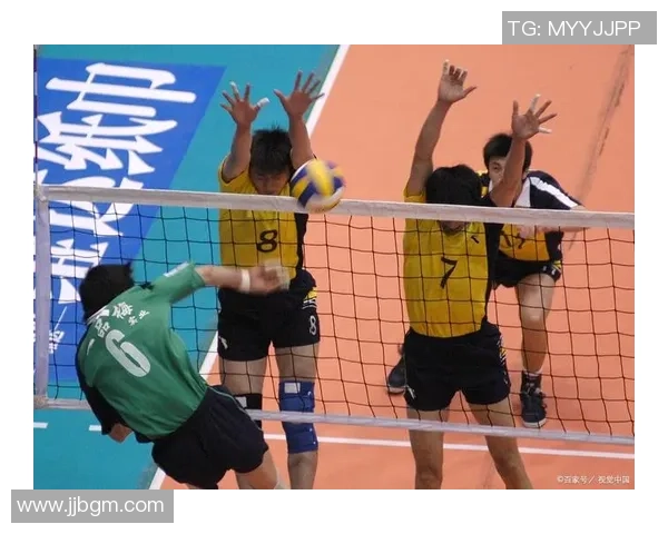 武汉排球队的团队协作之道：排球巨献背后的默契与拼搏精神